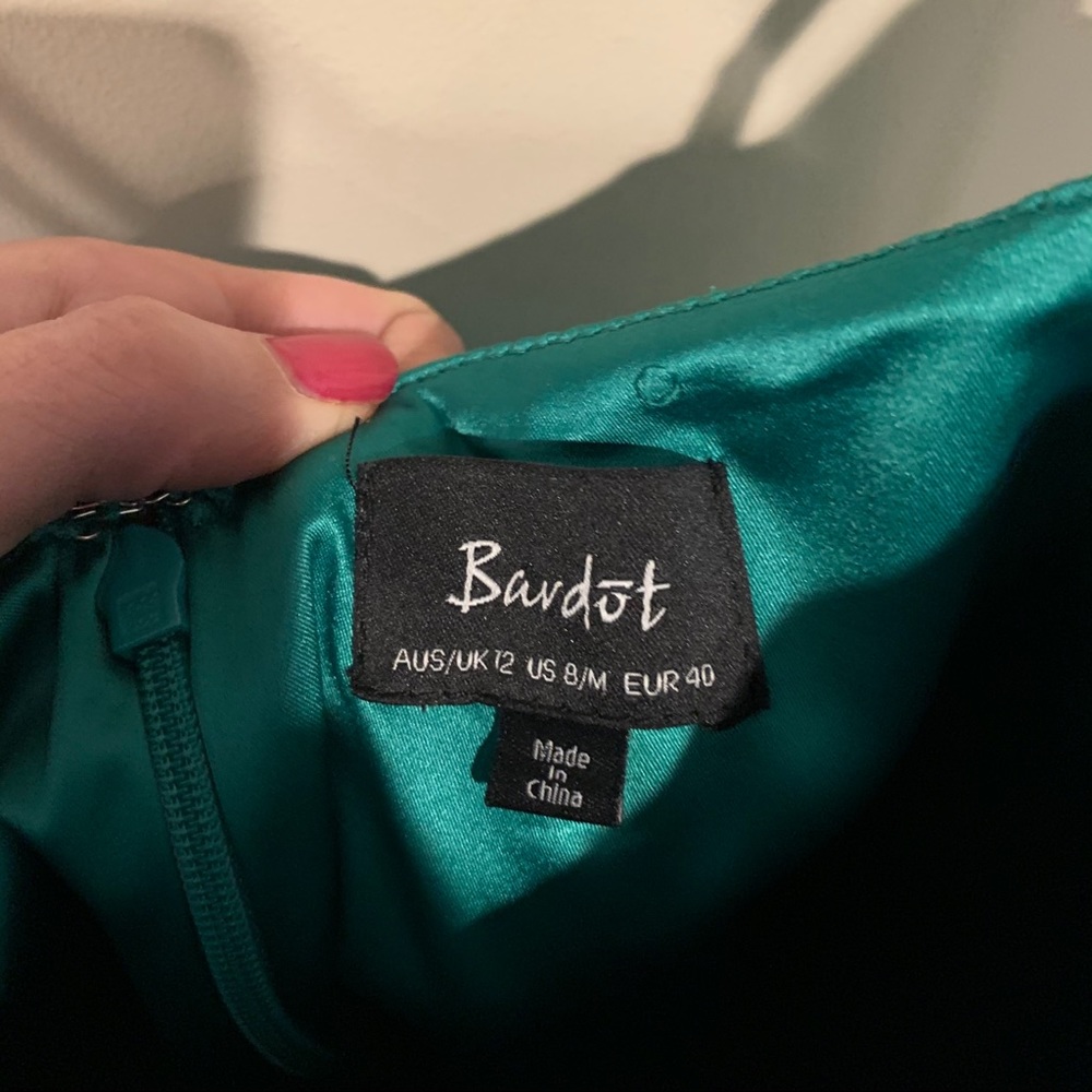Green Bardot dress - Picture 5 of 6